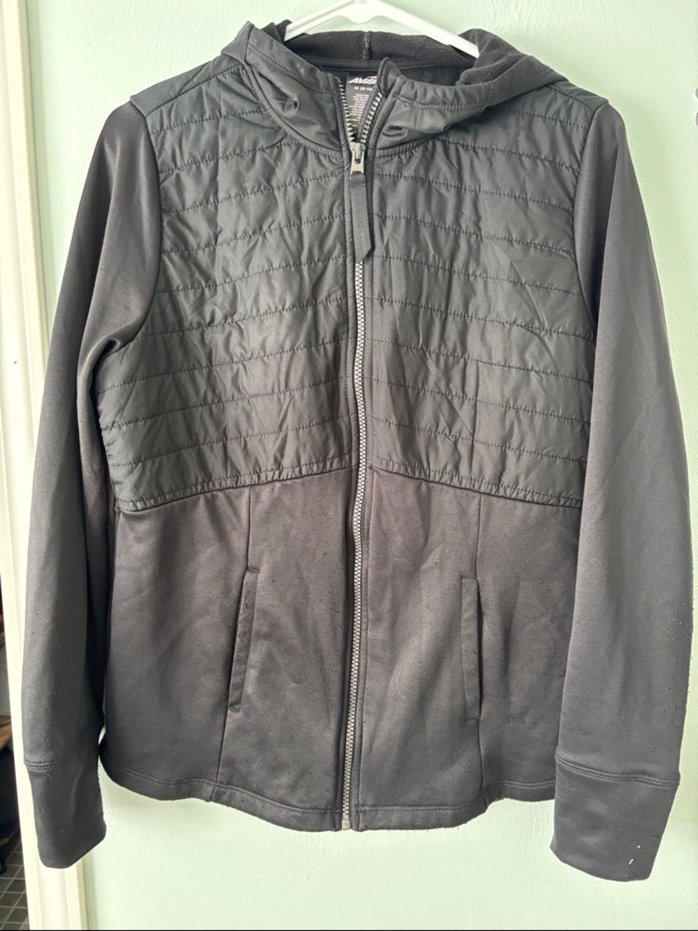 🌷5/$10🌷Avia Black Hooded Jacket with Interior Logo Tag